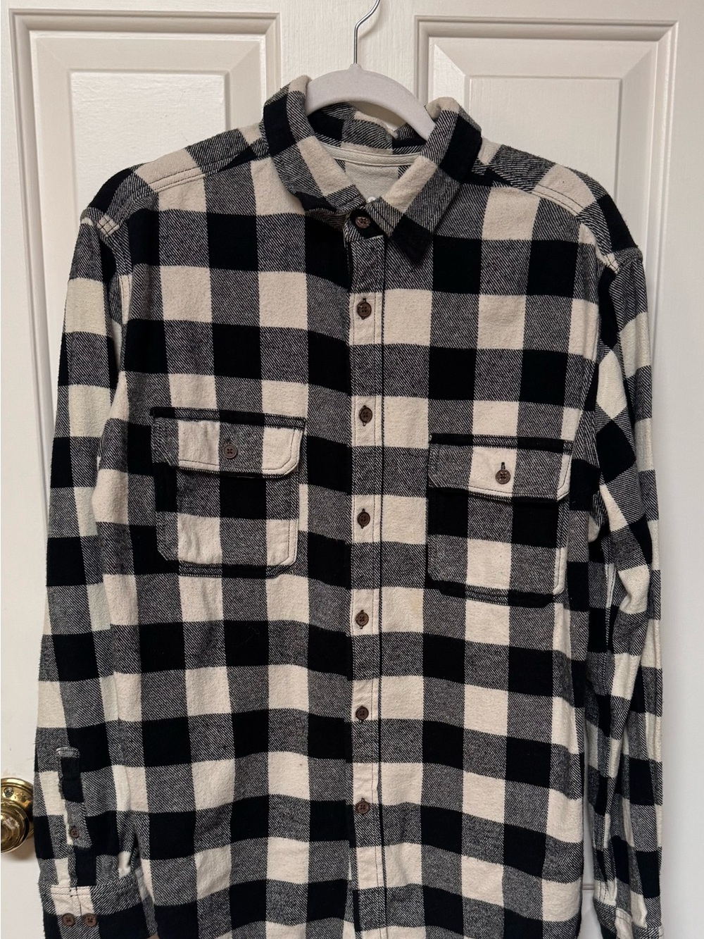 Classic Black & Cream Buffalo Check Plaid Flannel Shirt - Men's Button-Up